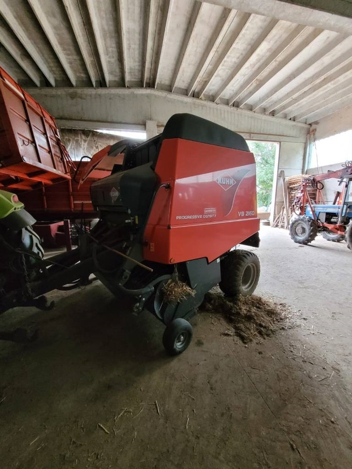 Kuhn VB 2160 - Рулонна сламопреса: снимка 1 Kuhn VB 2160 - Рулонна сламопреса: снимка 1