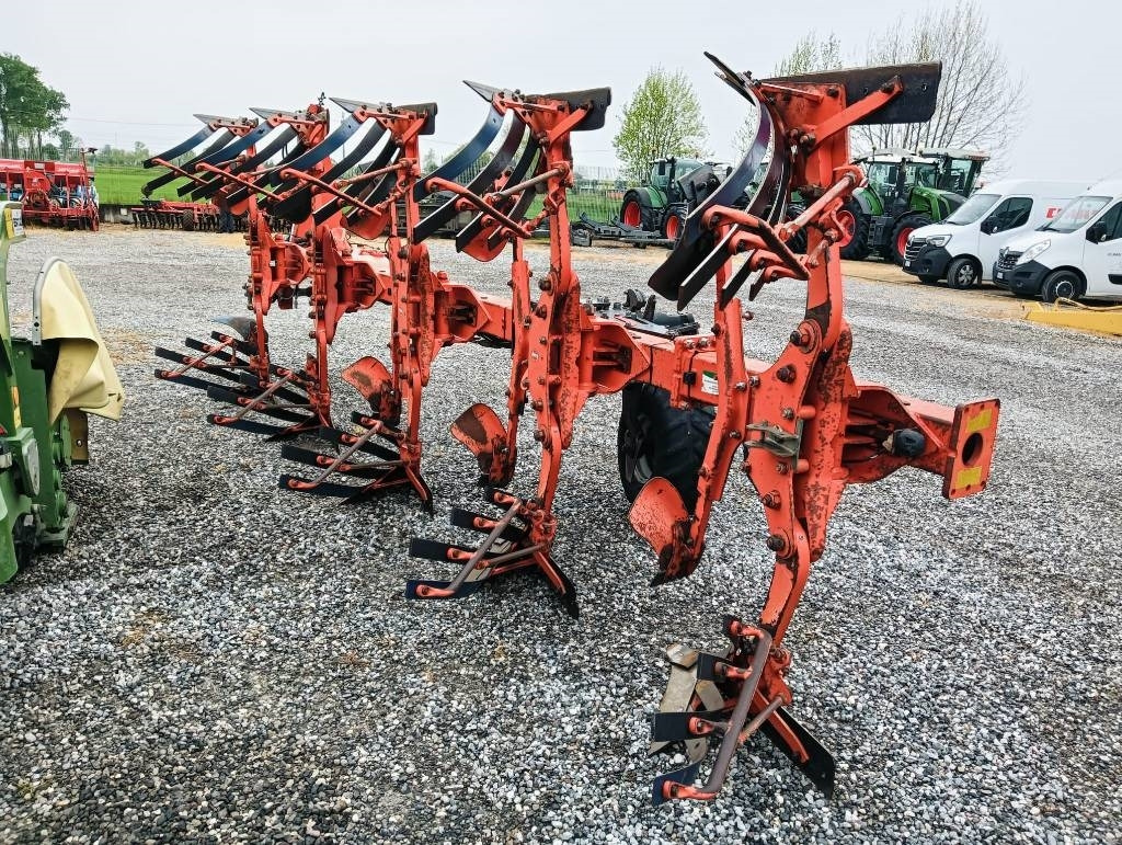 Kuhn Vari-Master 153 - Плуг: снимка 4 Kuhn Vari-Master 153 - Плуг: снимка 4