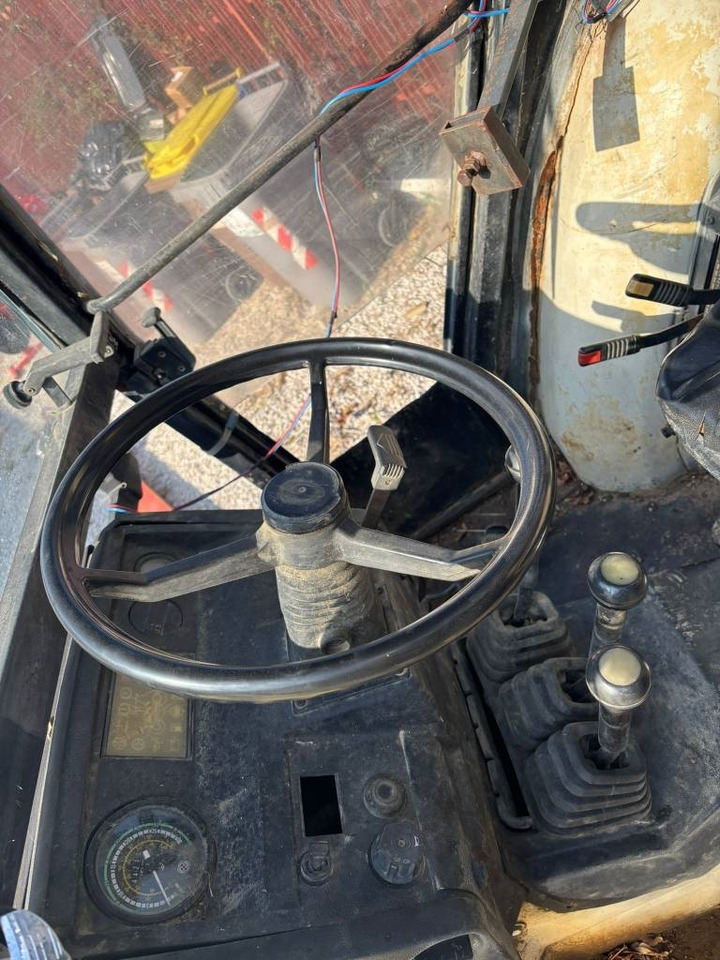 Lamborghini 600 V DT - Трактор: снимка 5 Lamborghini 600 V DT - Трактор: снимка 5