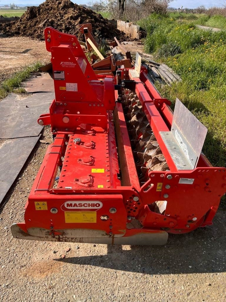 Maschio DC 3000 - Роторна фреза: снимка 4 Maschio DC 3000 - Роторна фреза: снимка 4