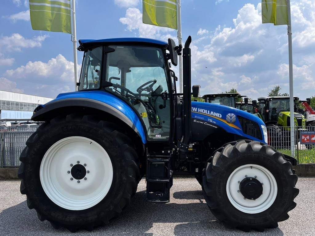 New Holland T 5.115 - Трактор: снимка 4 New Holland T 5.115 - Трактор: снимка 4