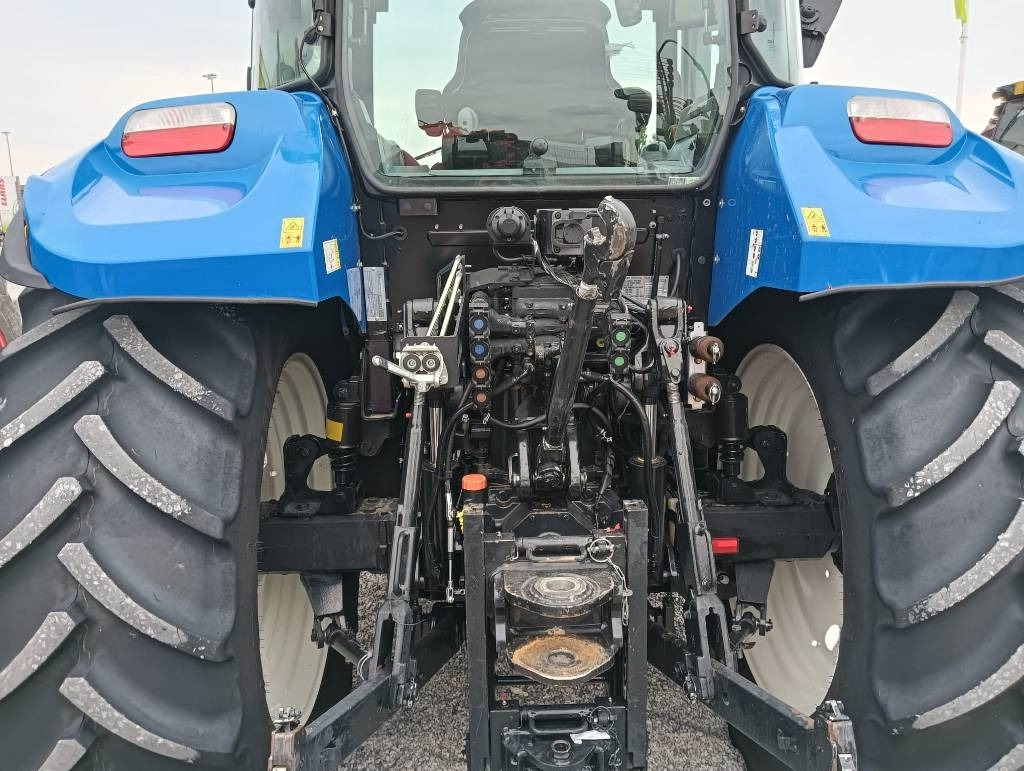 Трактор New Holland T 5.120: снимка 6