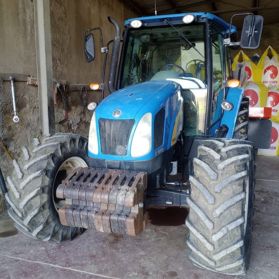 New Holland T 5050 - Трактор: снимка 2 New Holland T 5050 - Трактор: снимка 2