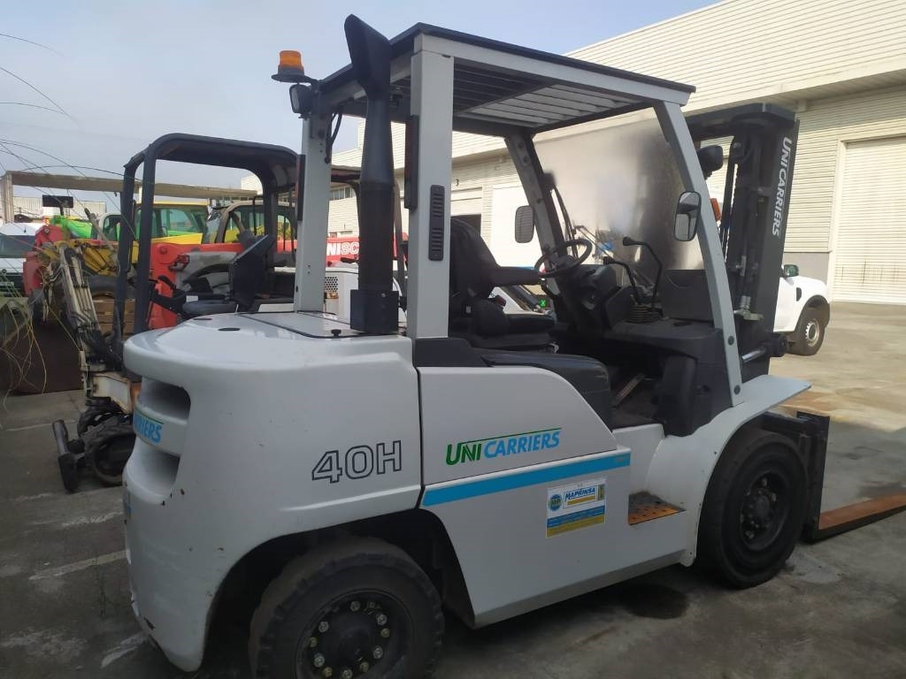 UniCarriers D1F4A40Q - Дизелов мотокар: снимка 2 UniCarriers D1F4A40Q - Дизелов мотокар: снимка 2