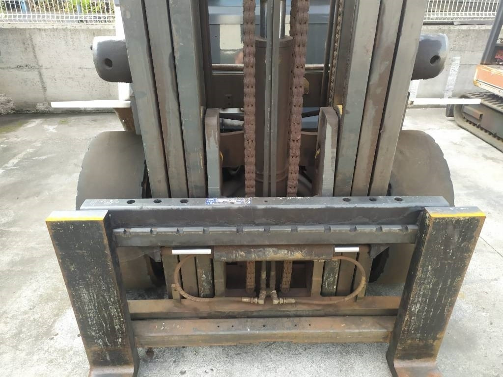 Дизелов мотокар UniCarriers D1F4A40Q: снимка 6 Дизелов мотокар UniCarriers D1F4A40Q: снимка 6