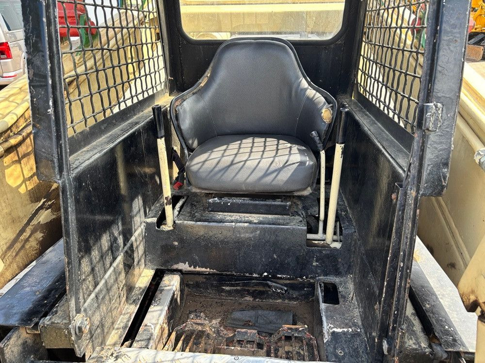 Bobcat 970 - Мини челен товарач: снимка 3 Bobcat 970 - Мини челен товарач: снимка 3