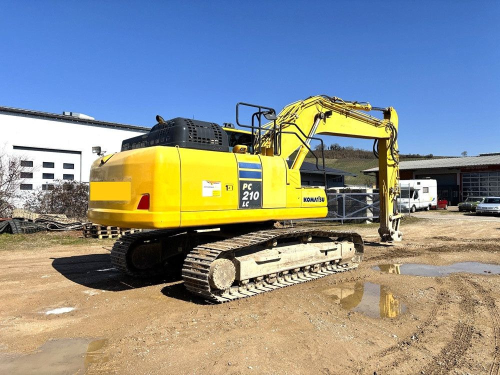 Komatsu PC210LC-11 - Верижен багер: снимка 2 Komatsu PC210LC-11 - Верижен багер: снимка 2