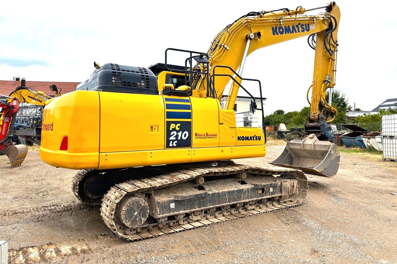 Komatsu PC210LC-11E0 - Верижен багер: снимка 2 Komatsu PC210LC-11E0 - Верижен багер: снимка 2