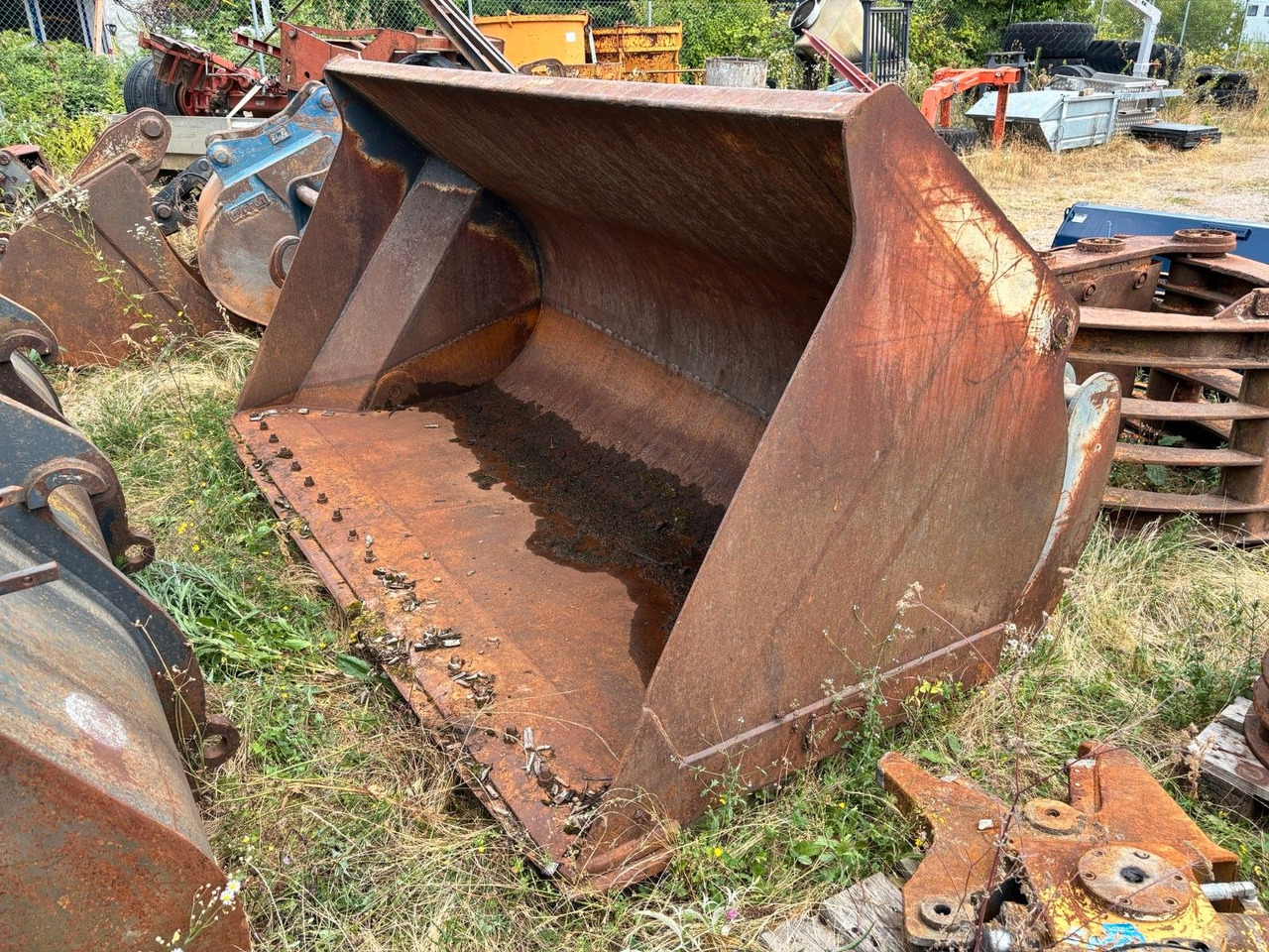 Schaufel 2,0-2,2 cbm Volvo/Komatsu - Кофа за товарач: снимка 5 Schaufel 2,0-2,2 cbm Volvo/Komatsu - Кофа за товарач: снимка 5