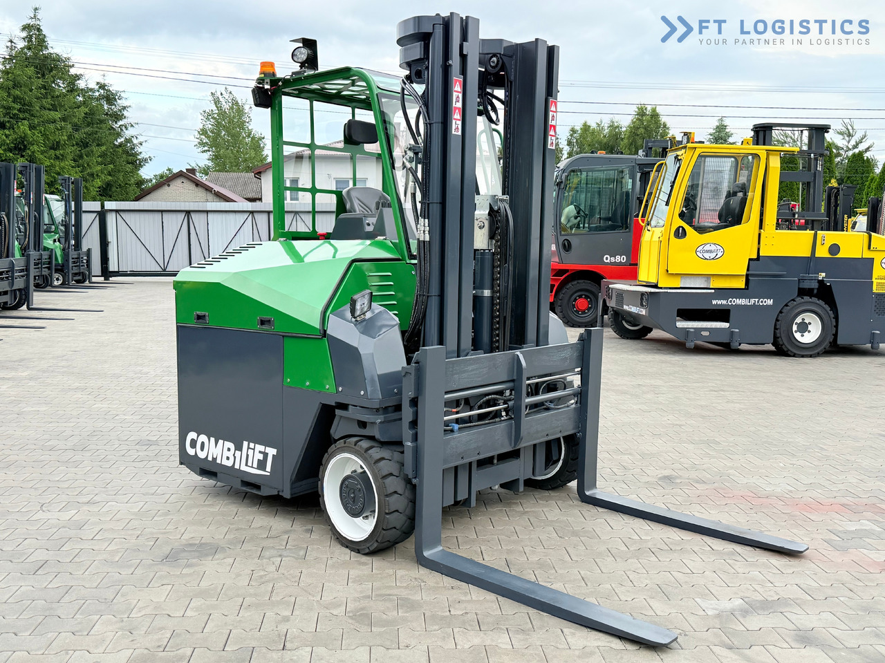 COMBILIFT Combilift CBE4000 / TRIPLEX 5200MM / ELECTRIC / FREE LIFT / FORK POSITIONER / SIDESHIFT / LIKE NEW - Ричтрак с движение в 4 посоки: снимка 2 COMBILIFT Combilift CBE4000 / TRIPLEX 5200MM / ELECTRIC / FREE LIFT / FORK POSITIONER / SIDESHIFT / LIKE NEW - Ричтрак с движение в 4 посоки: снимка 2