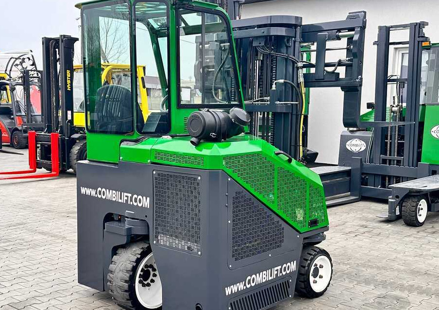 Ричтрак с движение в 4 посоки Combilift C2500CB / TRIPLEX / DIESEL / 4900MM / FREE LIFT / POSITIONER 1720MM / LIKE NEW: снимка 25