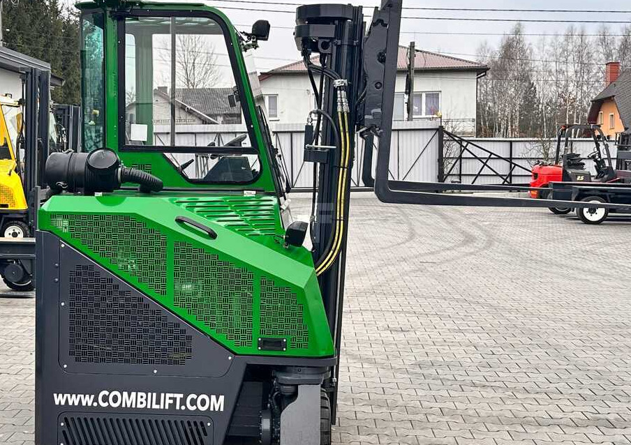 Ричтрак с движение в 4 посоки Combilift C2500CB / TRIPLEX / DIESEL / 4900MM / FREE LIFT / POSITIONER 1720MM / LIKE NEW: снимка 13