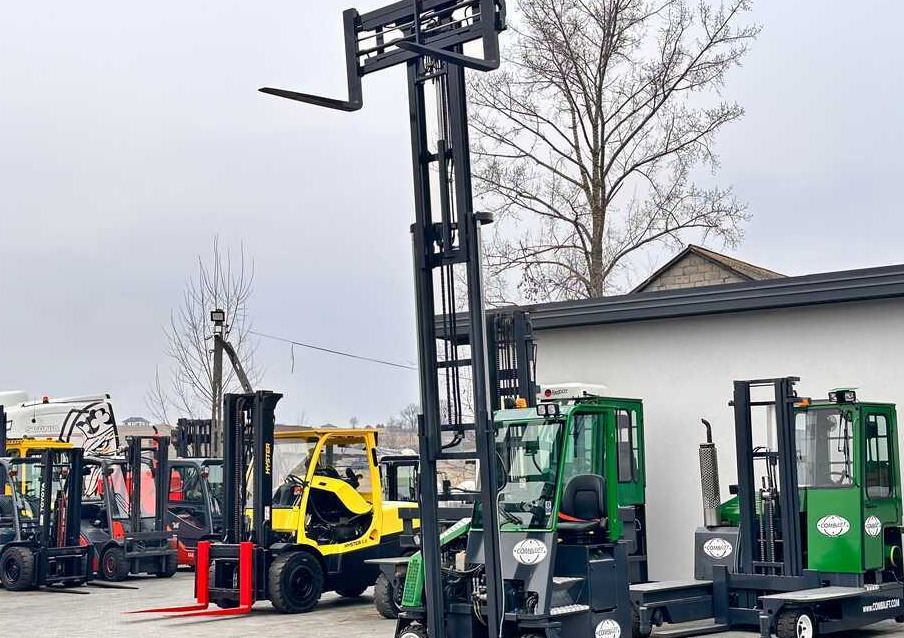 Ричтрак с движение в 4 посоки Combilift C2500CB / TRIPLEX / DIESEL / 4900MM / FREE LIFT / POSITIONER 1720MM / LIKE NEW: снимка 17