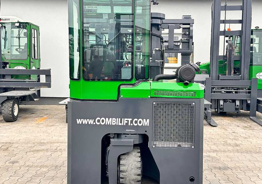 Ричтрак с движение в 4 посоки Combilift C2500CB / TRIPLEX / DIESEL / 4900MM / FREE LIFT / POSITIONER 1720MM / LIKE NEW: снимка 24