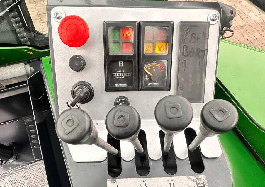 Ричтрак с движение в 4 посоки Combilift C2500CB / TRIPLEX / DIESEL / 4900MM / FREE LIFT / POSITIONER 1720MM / LIKE NEW: снимка 36
