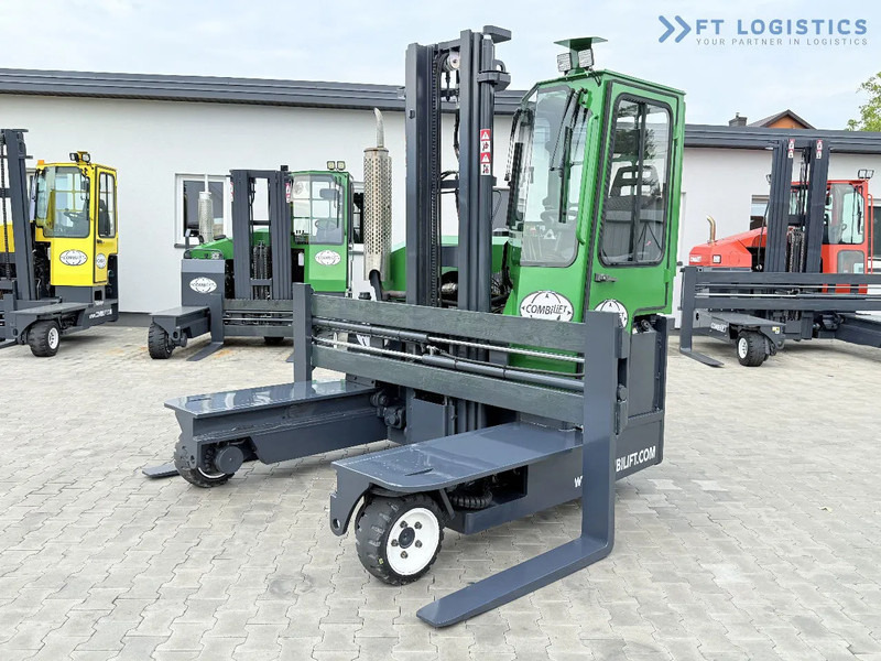 Combilift C3000 / DIESEL / DUPLEX - 4000MM / WIDE FORK POSITIONER 2700MM / FULL HEATED CABIN / ONLY 6905H / CONDITION - LIKE NEW! C3000 / - Ричтрак с движение в 4 посоки: снимка 1 Combilift C3000 / DIESEL / DUPLEX - 4000MM / WIDE FORK POSITIONER 2700MM / FULL HEATED CABIN / ONLY 6905H / CONDITION - LIKE NEW! C3000 / - Ричтрак с движение в 4 посоки: снимка 1
