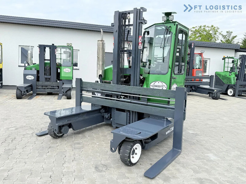 Combilift C3000 / DIESEL / DUPLEX - 4000MM / WIDE FORK POSITIONER 2700MM / FULL HEATED CABIN / ONLY 6905H / CONDITION - LIKE NEW! C3000 / - Ричтрак с движение в 4 посоки: снимка 3 Combilift C3000 / DIESEL / DUPLEX - 4000MM / WIDE FORK POSITIONER 2700MM / FULL HEATED CABIN / ONLY 6905H / CONDITION - LIKE NEW! C3000 / - Ричтрак с движение в 4 посоки: снимка 3