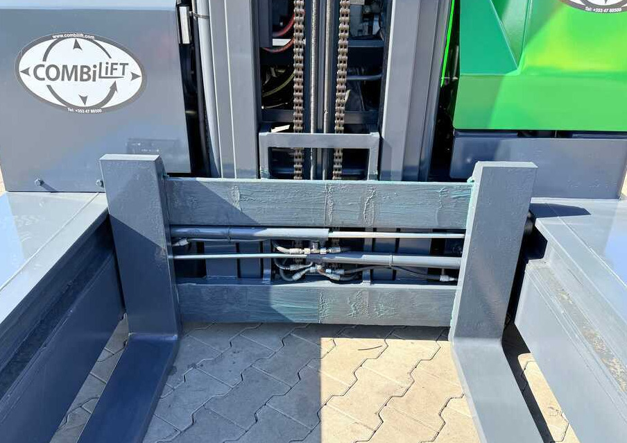 Combilift C3000 / DIESEL / DUPLEX - 4100MM / FREE-LIFT / CABIN / LIKE-NEW - Ричтрак с движение в 4 посоки: снимка 4 Combilift C3000 / DIESEL / DUPLEX - 4100MM / FREE-LIFT / CABIN / LIKE-NEW - Ричтрак с движение в 4 посоки: снимка 4