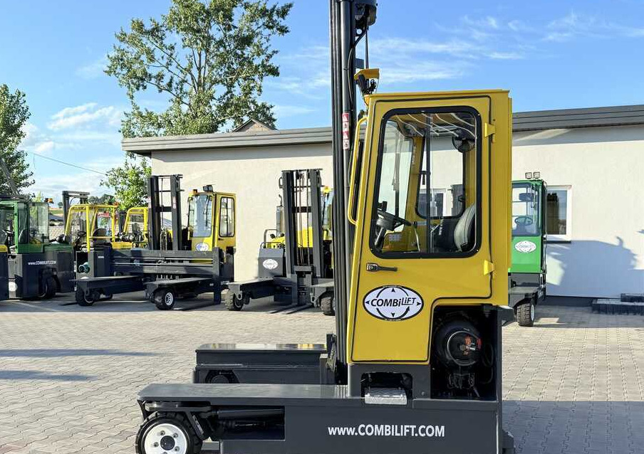 Combilift C3000 / GAS / TRIPLEX - 7600MM / FREE-LIFT / POSITIONER / A comprehensive range of four-way and side-loading forklifts. - Ричтрак с движение в 4 посоки: снимка 2 Combilift C3000 / GAS / TRIPLEX - 7600MM / FREE-LIFT / POSITIONER / A comprehensive range of four-way and side-loading forklifts. - Ричтрак с движение в 4 посоки: снимка 2