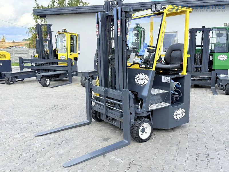 Combilift C3000CB / GAS / TRIPLEX 4900MM / FREE LIFT / FORK POSITIONER / SIDE SHIFT / EXCELLENT CONDITION / Wide range of four-way and sid - Ричтрак с движение в 4 посоки: снимка 1 Combilift C3000CB / GAS / TRIPLEX 4900MM / FREE LIFT / FORK POSITIONER / SIDE SHIFT / EXCELLENT CONDITION / Wide range of four-way and sid - Ричтрак с движение в 4 посоки: снимка 1