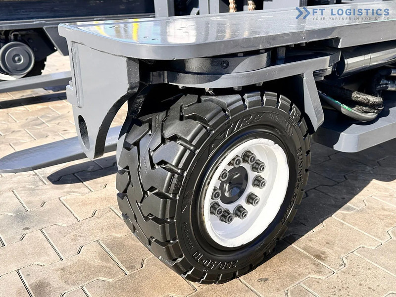 Combilift C4000 / LPG / DUPLEX / 4500MM / FREE LIFT / LIKE NEW C4000 / LPG / DUPLEX / 4500MM / FREE LIFT / LIKE NEW - Ричтрак с движение в 4 посоки: снимка 4 Combilift C4000 / LPG / DUPLEX / 4500MM / FREE LIFT / LIKE NEW C4000 / LPG / DUPLEX / 4500MM / FREE LIFT / LIKE NEW - Ричтрак с движение в 4 посоки: снимка 4