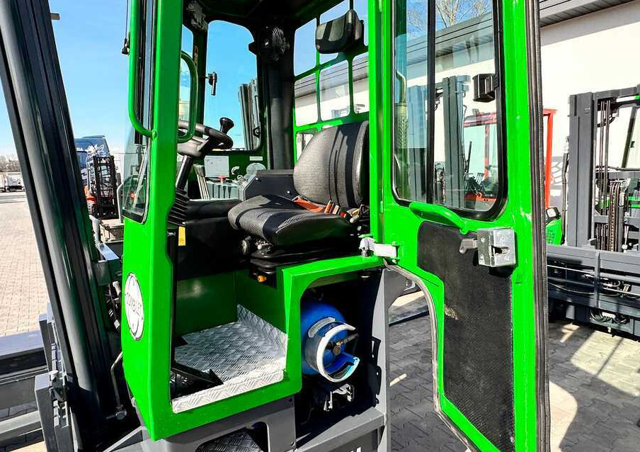 Combilift C4000 / LPG / DUPLEX / 4500MM / FREE LIFT / LIKE NEW - Ричтрак с движение в 4 посоки: снимка 5 Combilift C4000 / LPG / DUPLEX / 4500MM / FREE LIFT / LIKE NEW - Ричтрак с движение в 4 посоки: снимка 5
