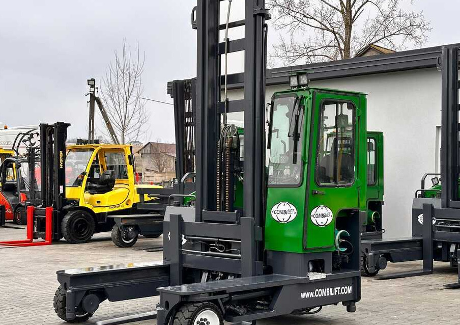 Combilift C4000 / LPG / DUPLEX / LIFTING HEIGHT 550CM / FREE LIFT / LIKE NEW - Ричтрак с движение в 4 посоки: снимка 1 Combilift C4000 / LPG / DUPLEX / LIFTING HEIGHT 550CM / FREE LIFT / LIKE NEW - Ричтрак с движение в 4 посоки: снимка 1