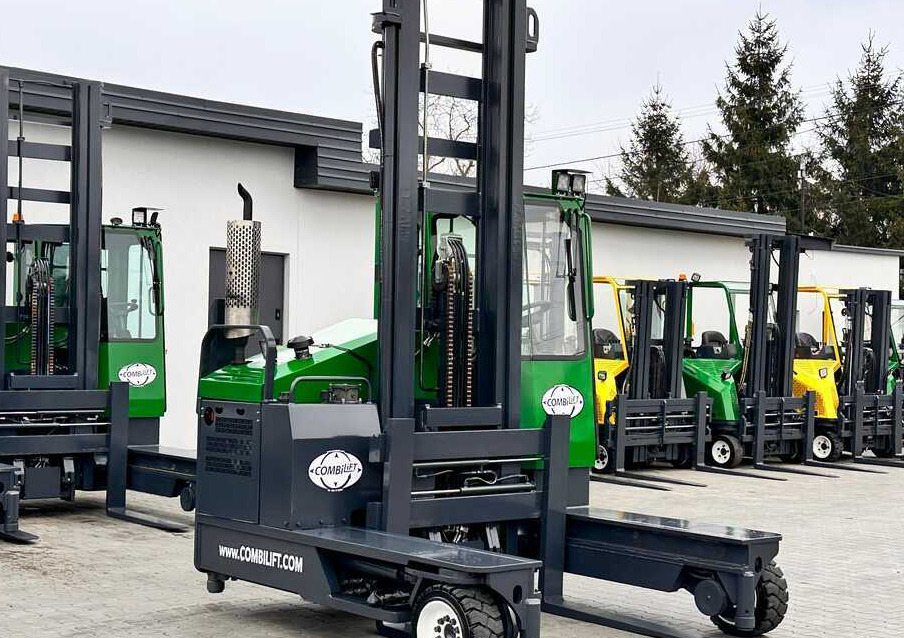 Combilift C4000 / LPG / DUPLEX / LIFTING HEIGHT 550CM / FREE LIFT / LIKE NEW - Ричтрак с движение в 4 посоки: снимка 3 Combilift C4000 / LPG / DUPLEX / LIFTING HEIGHT 550CM / FREE LIFT / LIKE NEW - Ричтрак с движение в 4 посоки: снимка 3