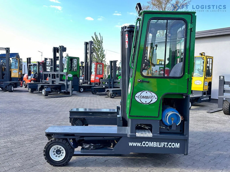 Combilift C4000 / TRIPLEX / 4900MM / LPG / FREE LIFT / FORK SHIFT / LIKE NEW C4000 / TRIPLEX / 4900MM / LPG / FREE LIFT / FORK SHIFT / LIK - Ричтрак с движение в 4 посоки: снимка 2 Combilift C4000 / TRIPLEX / 4900MM / LPG / FREE LIFT / FORK SHIFT / LIKE NEW C4000 / TRIPLEX / 4900MM / LPG / FREE LIFT / FORK SHIFT / LIK - Ричтрак с движение в 4 посоки: снимка 2