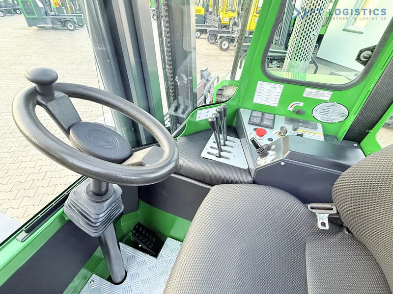 Ричтрак с движение в 4 посоки Combilift C4500 / DIESEL / DUPLEX 4000MM / WIDE FORK POSITIONER / HEATING / FULL CABIN / EXCELLENT CONDITION / A wide range of four-way an: снимка 16