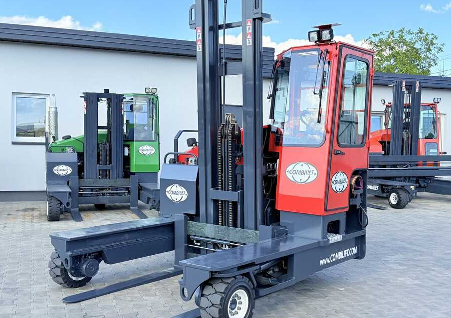 Combilift C4500 / LPG / DUPLEX - 4500MM / FORK POSITIONER / FREE LIFT / FULL CABIN / ONLY 6,178 HOURS / CONDITION – LIKE NEW! - Ричтрак с движение в 4 посоки: снимка 1 Combilift C4500 / LPG / DUPLEX - 4500MM / FORK POSITIONER / FREE LIFT / FULL CABIN / ONLY 6,178 HOURS / CONDITION – LIKE NEW! - Ричтрак с движение в 4 посоки: снимка 1