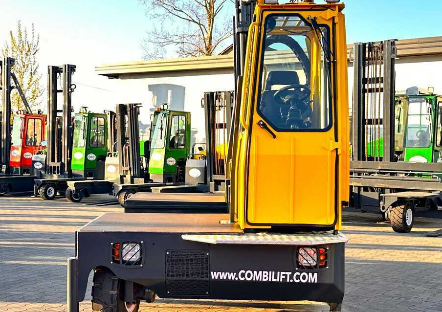 Combilift C5000SL-2019 year-Free lift - Like new - Ричтрак с движение в 4 посоки: снимка 4 Combilift C5000SL-2019 year-Free lift - Like new - Ричтрак с движение в 4 посоки: снимка 4