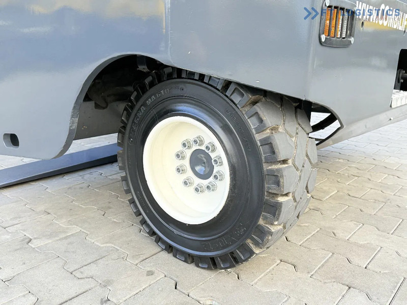 Combilift C5000SR / DIESEL / TRIPLEX MAST – 6100 MM / FORK POSITIONER / FULL CABIN C5000SR / DIESEL / TRIPLEX MAST – 6100 MM / FORK POSITI - Страничен товарач: снимка 4 Combilift C5000SR / DIESEL / TRIPLEX MAST – 6100 MM / FORK POSITIONER / FULL CABIN C5000SR / DIESEL / TRIPLEX MAST – 6100 MM / FORK POSITI - Страничен товарач: снимка 4