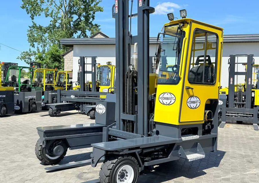 Combilift C5000XL / DUPLEX 4500MM / FREE-LIFT / POSITIONER / NEW TIRES / LIKE NEW - Ричтрак с движение в 4 посоки: снимка 3 Combilift C5000XL / DUPLEX 4500MM / FREE-LIFT / POSITIONER / NEW TIRES / LIKE NEW - Ричтрак с движение в 4 посоки: снимка 3