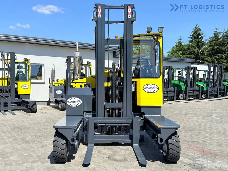 Combilift C5000XL / GAS / DUPLEX / 4500MM / FREE LIFT / SIDESHIFT / FORK POSITIONER / XL CABIN / NEW TYRES C5000XL / GAS / DUPLEX / 4500MM - Ричтрак с движение в 4 посоки: снимка 5 Combilift C5000XL / GAS / DUPLEX / 4500MM / FREE LIFT / SIDESHIFT / FORK POSITIONER / XL CABIN / NEW TYRES C5000XL / GAS / DUPLEX / 4500MM - Ричтрак с движение в 4 посоки: снимка 5