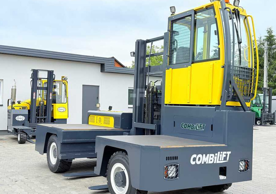 Combilift C6000FSL / DIESEL / DUPLEX – 4100MM / 1400MM FORKS / SIDeloADER / 6000KG LIFTING CAPACITY / FREE LIFT / DEUTZ ENGINE / EXCELLENT CONDITION - Страничен товарач: снимка 3 Combilift C6000FSL / DIESEL / DUPLEX – 4100MM / 1400MM FORKS / SIDeloADER / 6000KG LIFTING CAPACITY / FREE LIFT / DEUTZ ENGINE / EXCELLENT CONDITION - Страничен товарач: снимка 3