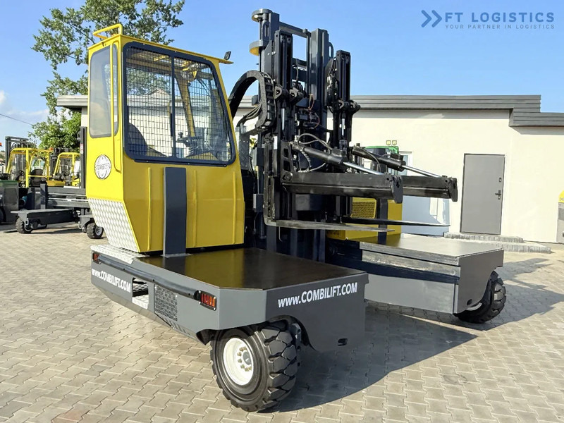 Combilift C6000SR / DUPLEX / 4200MM / LOAD CLAMP ON FORKS / FREE LIFT / DIESEL / POSITIONER / NEW TIRES / LIKE NEW / Wide range of four-wa - Ричтрак с движение в 4 посоки: снимка 1 Combilift C6000SR / DUPLEX / 4200MM / LOAD CLAMP ON FORKS / FREE LIFT / DIESEL / POSITIONER / NEW TIRES / LIKE NEW / Wide range of four-wa - Ричтрак с движение в 4 посоки: снимка 1