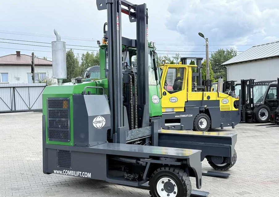 Combilift C8000 / GAS / DUPLEX - 4700MM / FORK POSITIONER / FREE LIFT / FULL HEATED CABIN / ONLY 5141H / CONDITION – LIKE NEW! - Ричтрак с движение в 4 посоки: снимка 5 Combilift C8000 / GAS / DUPLEX - 4700MM / FORK POSITIONER / FREE LIFT / FULL HEATED CABIN / ONLY 5141H / CONDITION – LIKE NEW! - Ричтрак с движение в 4 посоки: снимка 5