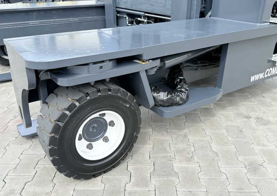 Combilift C8000 / GAS / DUPLEX - 4700MM / FORK POSITIONER / FREE LIFT / FULL HEATED CABIN / ONLY 5141H / CONDITION – LIKE NEW! - Ричтрак с движение в 4 посоки: снимка 3 Combilift C8000 / GAS / DUPLEX - 4700MM / FORK POSITIONER / FREE LIFT / FULL HEATED CABIN / ONLY 5141H / CONDITION – LIKE NEW! - Ричтрак с движение в 4 посоки: снимка 3