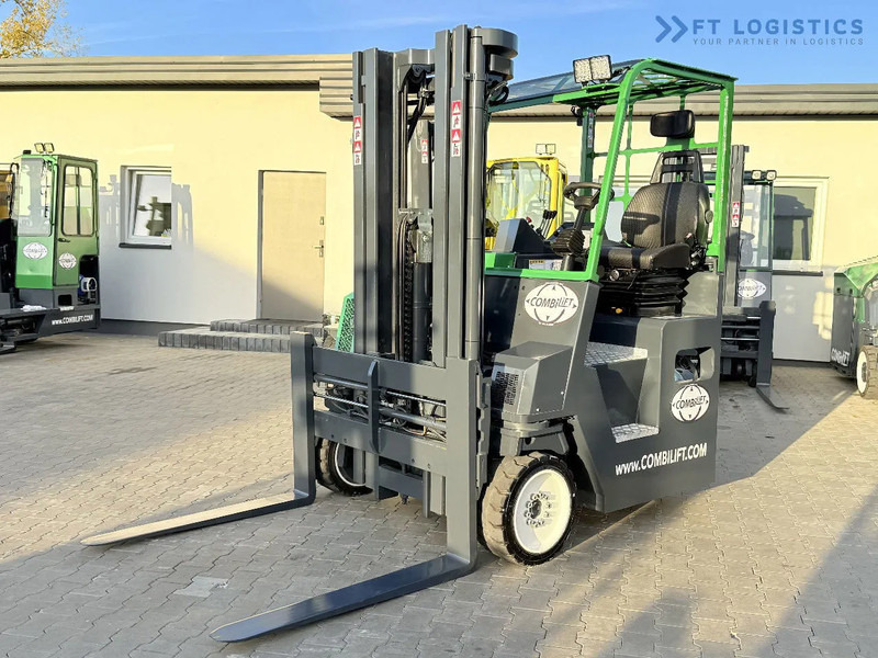 Combilift CB4000 / GAS / TRIPLEX 5200MM / FREE LIFT / FORK POSITIONER / SIDE SHIFT / EXCELLENT CONDITION / Wide range of four-way and side - Ричтрак с движение в 4 посоки: снимка 3 Combilift CB4000 / GAS / TRIPLEX 5200MM / FREE LIFT / FORK POSITIONER / SIDE SHIFT / EXCELLENT CONDITION / Wide range of four-way and side - Ричтрак с движение в 4 посоки: снимка 3