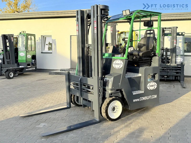 Combilift CB4000 / GAS / TRIPLEX 5200MM / FREE LIFT / FORK POSITIONER / SIDE SHIFT / EXCELLENT CONDITION / Wide range of four-way and side - Ричтрак с движение в 4 посоки: снимка 1 Combilift CB4000 / GAS / TRIPLEX 5200MM / FREE LIFT / FORK POSITIONER / SIDE SHIFT / EXCELLENT CONDITION / Wide range of four-way and side - Ричтрак с движение в 4 посоки: снимка 1
