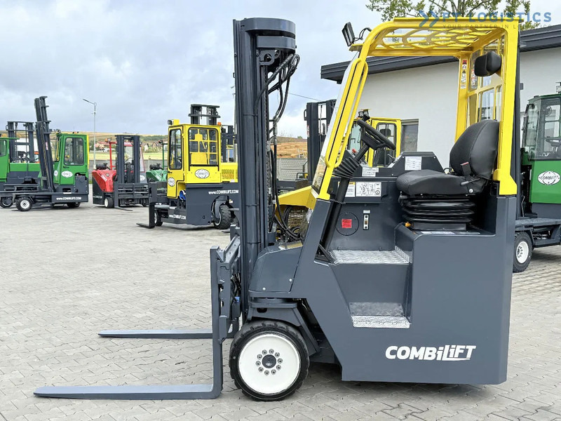 Combilift CB4000 / GAS / TRIPLEX 5200MM / FREE LIFT / FORK POSITIONER / SIDE SHIFT / EXCELLENT CONDITION / Wide range of four-way and side - Ричтрак с движение в 4 посоки: снимка 2 Combilift CB4000 / GAS / TRIPLEX 5200MM / FREE LIFT / FORK POSITIONER / SIDE SHIFT / EXCELLENT CONDITION / Wide range of four-way and side - Ричтрак с движение в 4 посоки: снимка 2