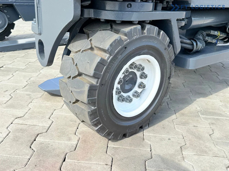 Combilift COMBILIFT C3500 – DUPLEX 4100mm – Year 2016 – 6779 hours – GAS – EXTENDABLE FORKS 800 / 1100MM – CABIN – HEATING + AIR CONDITION - Ричтрак с движение в 4 посоки: снимка 4 Combilift COMBILIFT C3500 – DUPLEX 4100mm – Year 2016 – 6779 hours – GAS – EXTENDABLE FORKS 800 / 1100MM – CABIN – HEATING + AIR CONDITION - Ричтрак с движение в 4 посоки: снимка 4