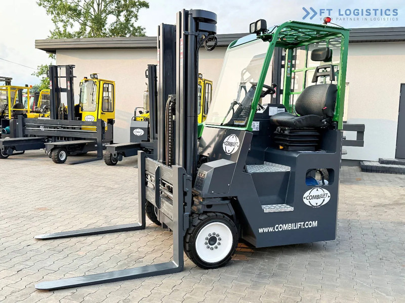 Combilift COMBILIFT C4000CB – TRIPLEX 5200mm – Year 2017 – LPG – FREE LIFT – SIDESHIFT – FORK POSITIONER – CONDITION 5/5 COMBILIFT C4000CB - Ричтрак с движение в 4 посоки: снимка 2 Combilift COMBILIFT C4000CB – TRIPLEX 5200mm – Year 2017 – LPG – FREE LIFT – SIDESHIFT – FORK POSITIONER – CONDITION 5/5 COMBILIFT C4000CB - Ричтрак с движение в 4 посоки: снимка 2