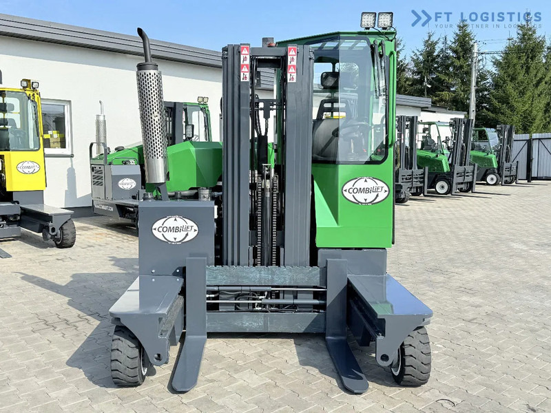 Combilift Combilift C2500 / GAS / TRIPLEX 4900MM / FREE LIFT / ONLY 2446 HOURS / FORK POSITIONER / FULL CABIN / PERFECT CONDITION / Wide r - Ричтрак с движение в 4 посоки: снимка 4 Combilift Combilift C2500 / GAS / TRIPLEX 4900MM / FREE LIFT / ONLY 2446 HOURS / FORK POSITIONER / FULL CABIN / PERFECT CONDITION / Wide r - Ричтрак с движение в 4 посоки: снимка 4