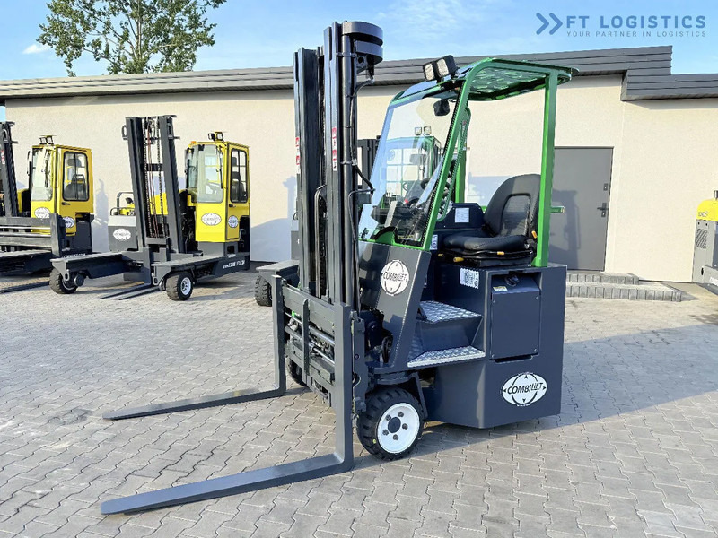 Combilift Combilift C2500CB / TRIPLEX / 5500MM / FREE LIFT / DIESEL / ONLY 3768 MTH / FORK POSITIONER / SIDE SHIFT / NEW TYRES / LIKE NEW - Ричтрак с движение в 4 посоки: снимка 2 Combilift Combilift C2500CB / TRIPLEX / 5500MM / FREE LIFT / DIESEL / ONLY 3768 MTH / FORK POSITIONER / SIDE SHIFT / NEW TYRES / LIKE NEW - Ричтрак с движение в 4 посоки: снимка 2