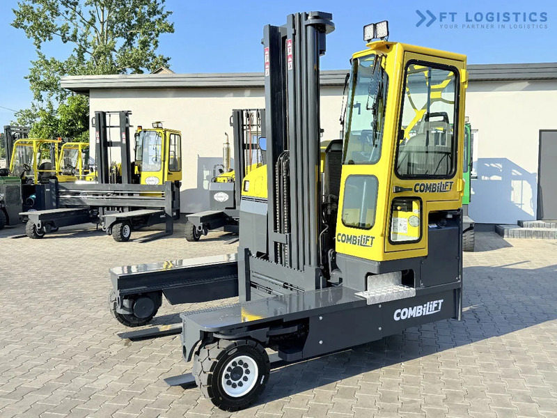 Combilift Combilift C5000 / DIESEL / TRIPLEX 6000MM / FREE LIFT / FORK POSITIONER / BUILT-IN SCALE / HEATING / FULL CABIN / PERFECT CONDIT - Ричтрак с движение в 4 посоки: снимка 2 Combilift Combilift C5000 / DIESEL / TRIPLEX 6000MM / FREE LIFT / FORK POSITIONER / BUILT-IN SCALE / HEATING / FULL CABIN / PERFECT CONDIT - Ричтрак с движение в 4 посоки: снимка 2