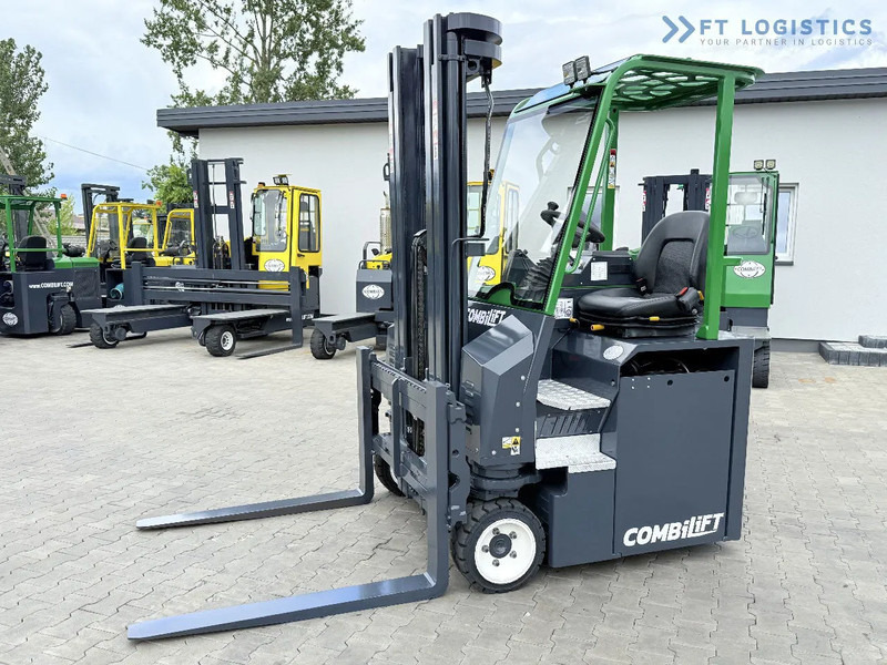 Combilift Combilift CBE2500 / TRIPLEX / 5500MM / FREE LIFT / ELECTRIC DRIVE / ONLY 2300 MTH / FORK POSITIONER / SIDE SHIFT / NEW TYRES / L - Ричтрак с движение в 4 посоки: снимка 2 Combilift Combilift CBE2500 / TRIPLEX / 5500MM / FREE LIFT / ELECTRIC DRIVE / ONLY 2300 MTH / FORK POSITIONER / SIDE SHIFT / NEW TYRES / L - Ричтрак с движение в 4 посоки: снимка 2