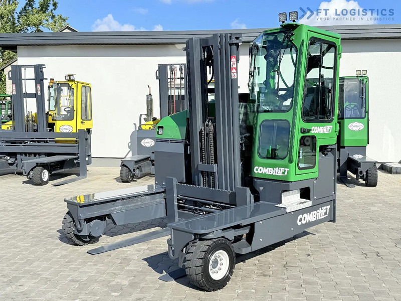 Combilift FOUR-WAY / MULTI-DIRECTIONAL FORKLIFT C4500 / DIESEL / TRIPLEX 4900MM / ONLY 4160 WORKING HOURS / FORK POSITIONER / FULL CABIN W - Ричтрак с движение в 4 посоки: снимка 2 Combilift FOUR-WAY / MULTI-DIRECTIONAL FORKLIFT C4500 / DIESEL / TRIPLEX 4900MM / ONLY 4160 WORKING HOURS / FORK POSITIONER / FULL CABIN W - Ричтрак с движение в 4 посоки: снимка 2
