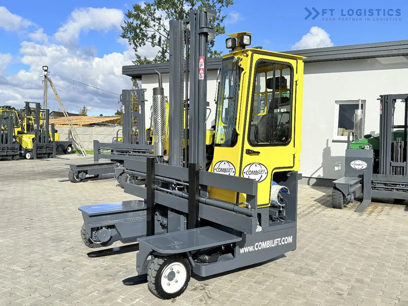 Combilift FOUR-WAY / MULTI-DIRECTIONAL FORKLIFT / ONLY 491 HOURS / C2500 / GAS / DUPLEX 4600MM / SHORT – ONLY 1900MM / WIDTH 2700MM WITH F - Ричтрак с движение в 4 посоки: снимка 3 Combilift FOUR-WAY / MULTI-DIRECTIONAL FORKLIFT / ONLY 491 HOURS / C2500 / GAS / DUPLEX 4600MM / SHORT – ONLY 1900MM / WIDTH 2700MM WITH F - Ричтрак с движение в 4 посоки: снимка 3